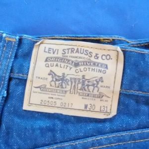 Clearance!  Levis straight leg 505 jeans